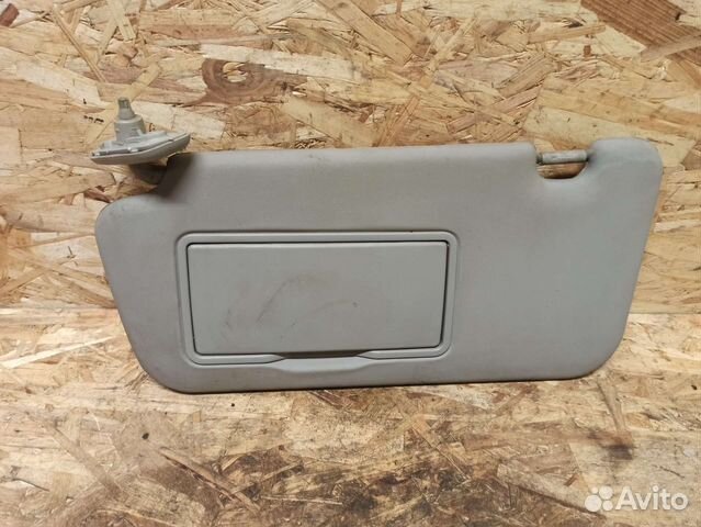 Козырек левый Kia Cerato 1