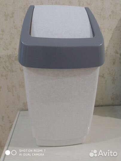 Контейнер, ведро для мусора