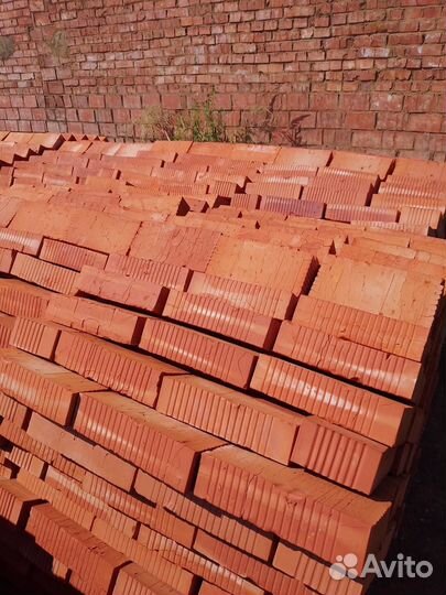 Кирпич рядовой красный