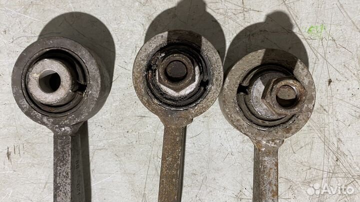 Стойка стабилизатора левая Mercedes Benz W211