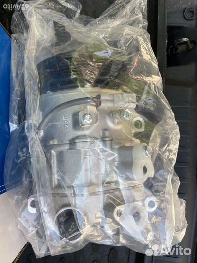 Компрессор кондиционера Toyota rav4