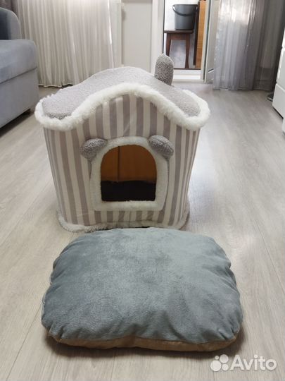 Домик для кошки с мягкой подстилкой