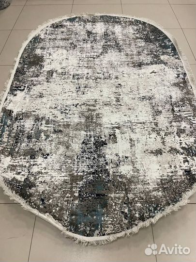 Ковер овальный новый