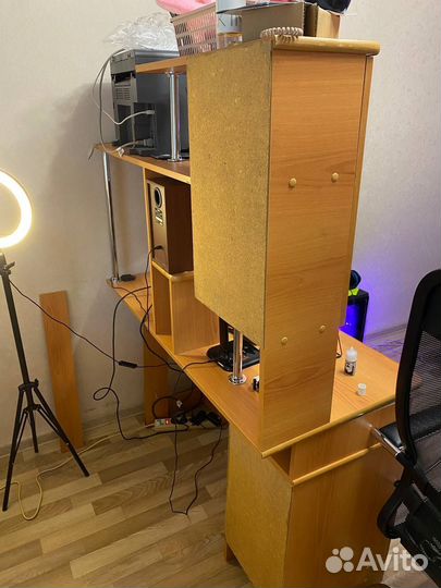 Компьютерный стол