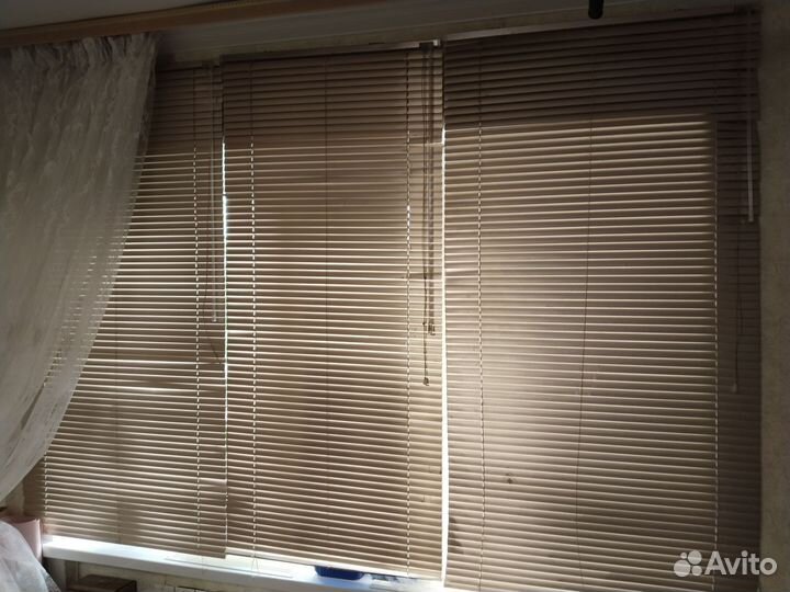 Жалюзи горизонтальные алюминиевые бу