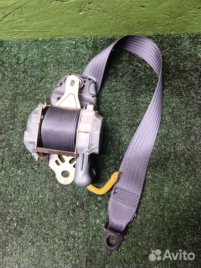 Ремень безопасности передний правый Toyota RAV4 A