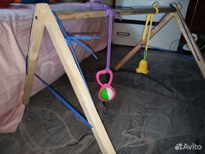 Стойка-тренажер Монтессори