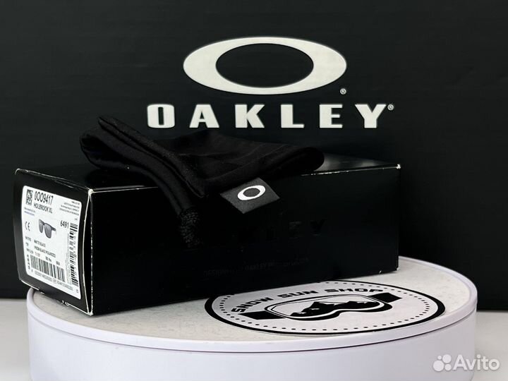 Солнцезащитные очки Oakley Holbrook XL Black