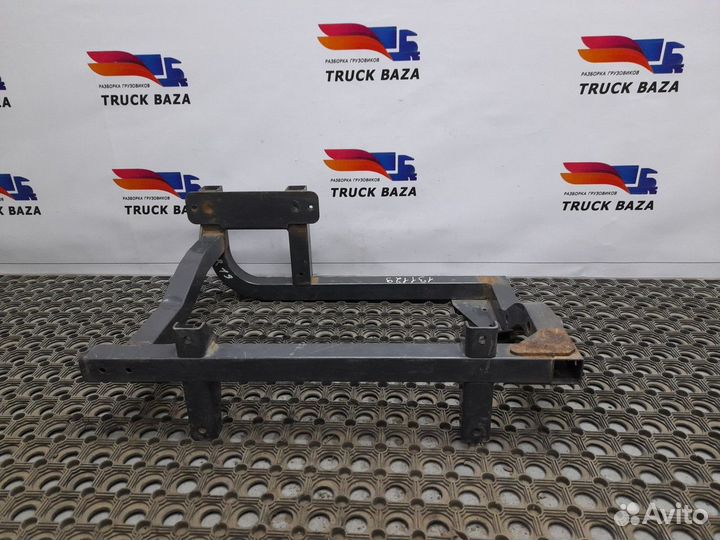 Кронштейн подножки за кабину Renault Premium