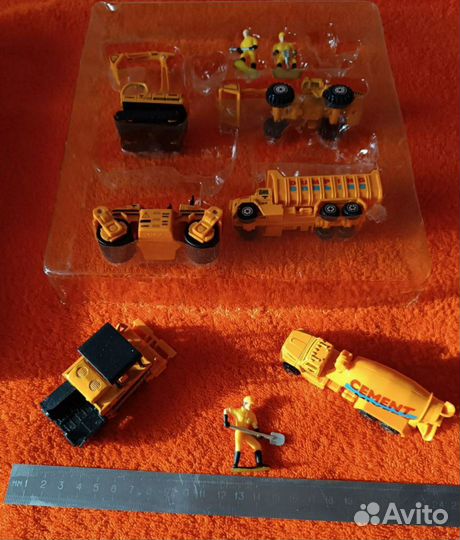 Набор игрушек строительная техника