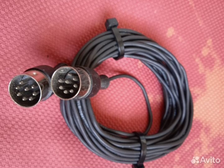 Кабель от акустики Bang Olufsen 5m штатный