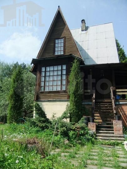 Дом 220 м² на участке 12 сот.