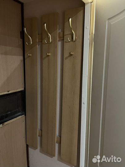 Вешалка настенная в прихожую бу