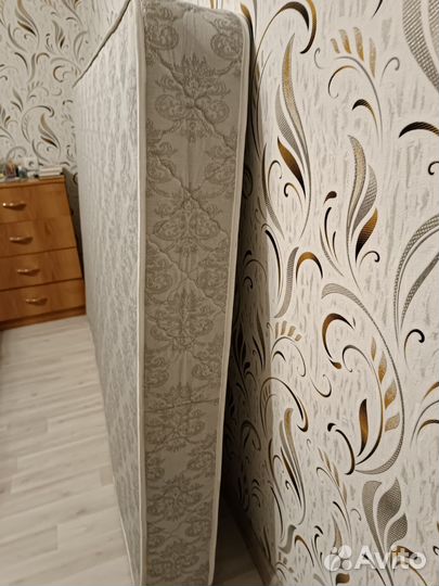 Матрас 140х200 бу