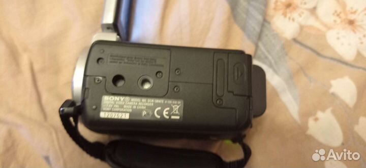 Видеокамера Sony SR47