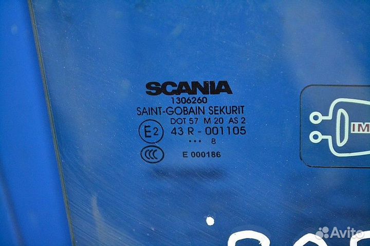 Стекло двери, правое scania R-series (01.04)