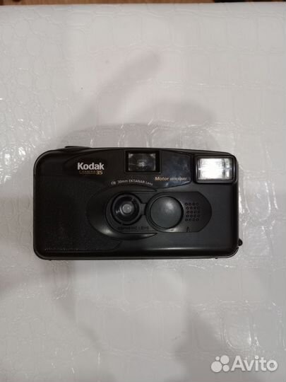 Компактный фотоаппарат