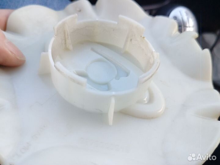 Колпак на разболтовка лада Веста оригинал