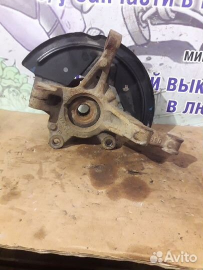 Кулак поворотный передний левый Renault Logan