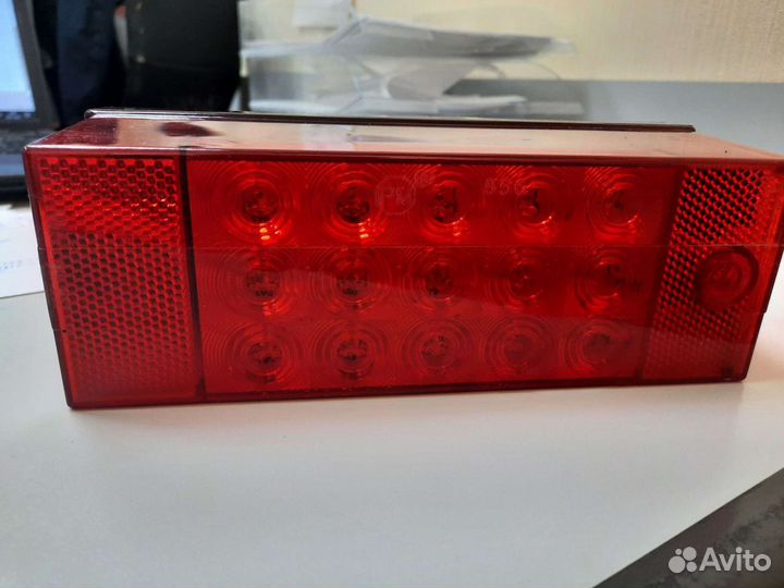 Американский задний правый фонарь для телеги