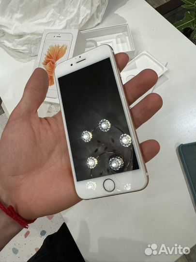 iPhone 6S, 64 ГБ
