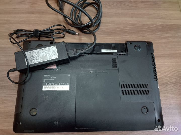 Ноутбук Samsung 355V