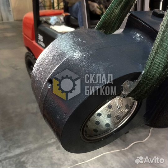 Гидроцилиндр рукояти Volvo PL4809D