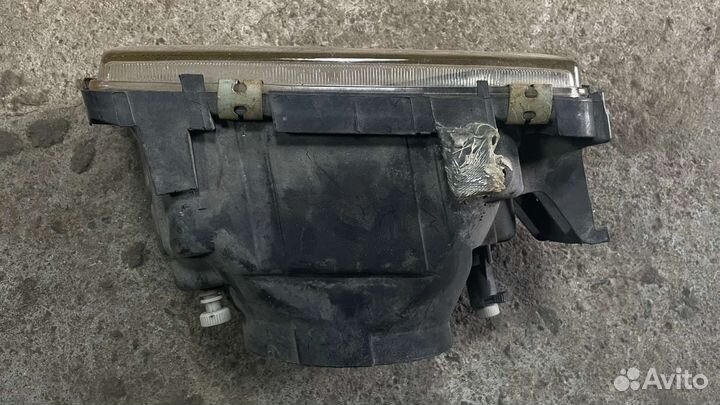 Фара правая audi 100 c3