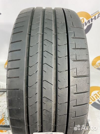 Pirelli P Zero PZ4 245/35 R20 93Y