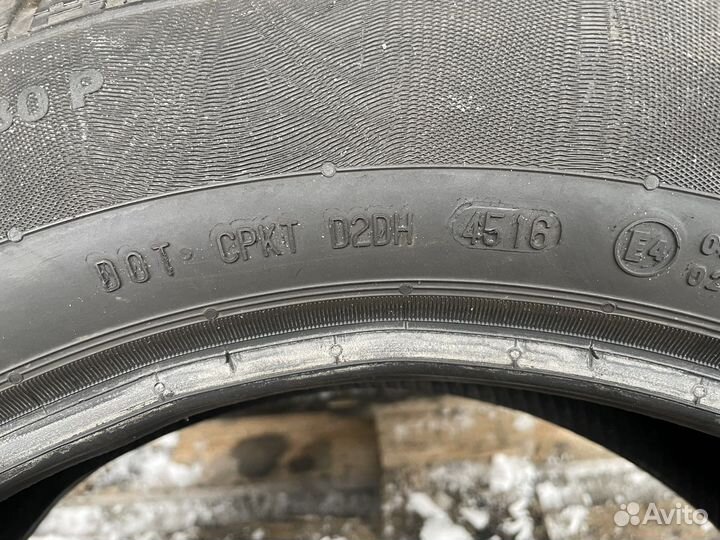 Continental ContiWinterContact TS 830 P 215/60 R17