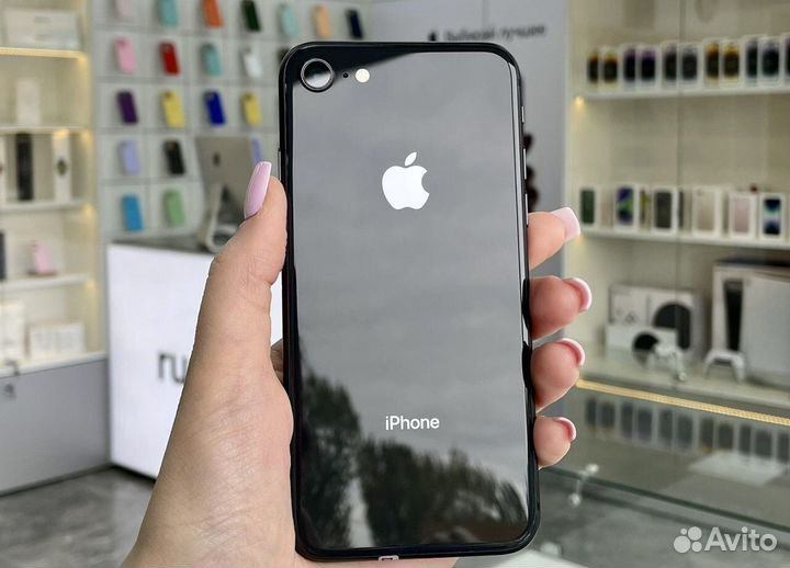 iPhone 8, 64 ГБ