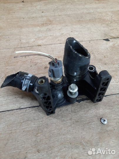 Фланец системы охлаждения Ford Fusion хетчбэк 5дв