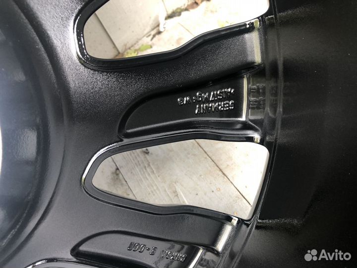 Оригинальные колеса на Range Rover Sport/Vogue R21