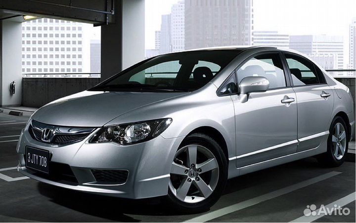 Приводной вал Honda Civic 8 4D FD1 АКПП R18A левый