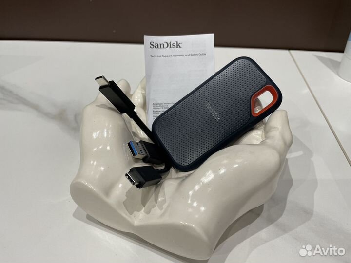 Внешний SSD SanDisk Extreme 1TB E61 USB 3.2 GEN 2