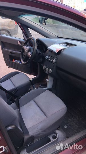 Mitsubishi Colt 1.3 МТ, 2005, 276 408 км