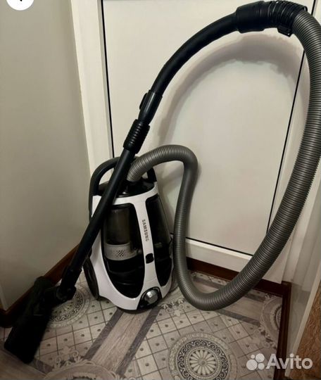 Пылесос Samsung рабочий sc8835