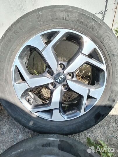Kia Sportage 4 225/60R17