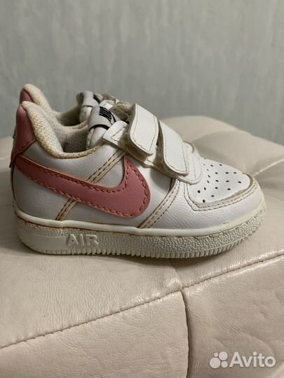 Кроссовки nike для девочки 20-21 р