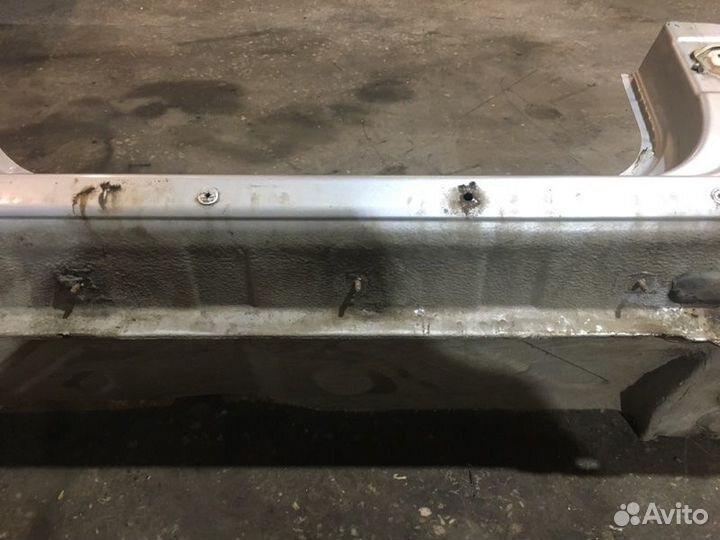 Порог правый Renault Duster HSM F4R 2012