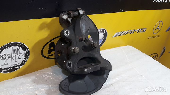 Кулак поворотный передний Mercedes