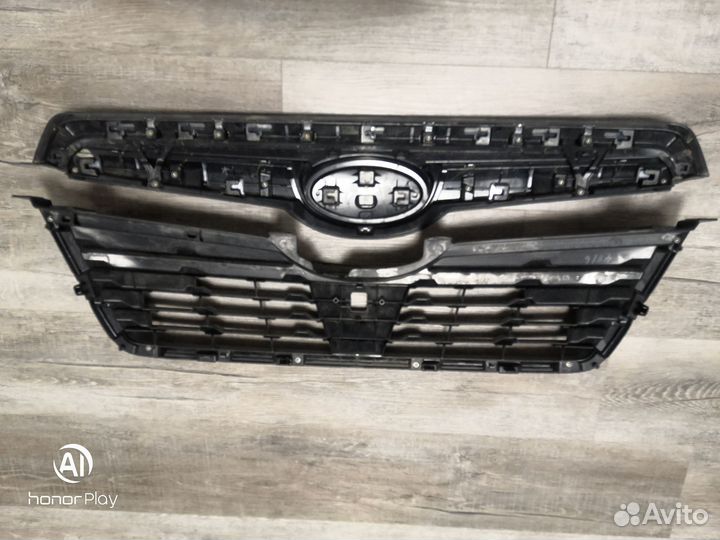 Решетка радиатора subaru forester sk