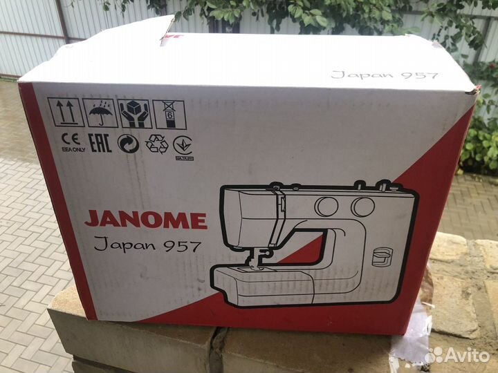 Швейная машинка janome бу