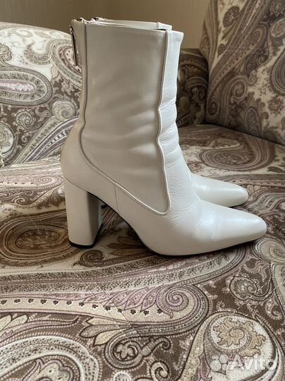 Ботинки женские zara