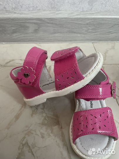 Босоножки для девочки