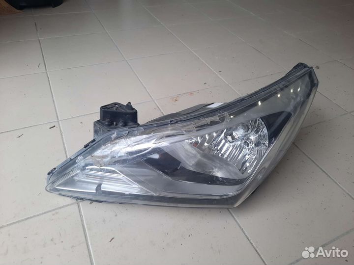 Фара передняя левая на hyundai solaris