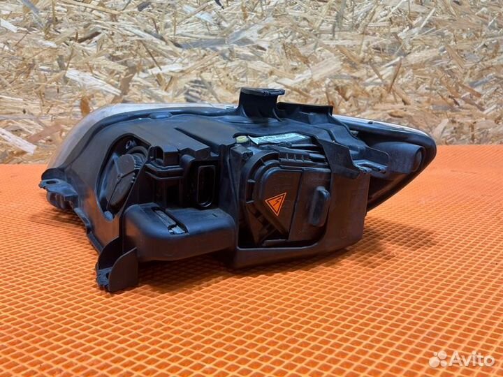 Фара передняя правая Audi Q7 4L BHK 2009