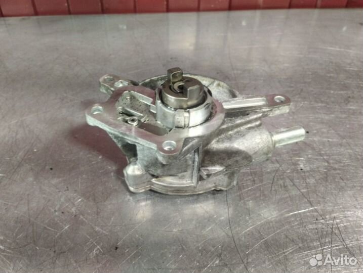 Насос вакуумный Mercedes Cls C218 OM642 3.0 CDI