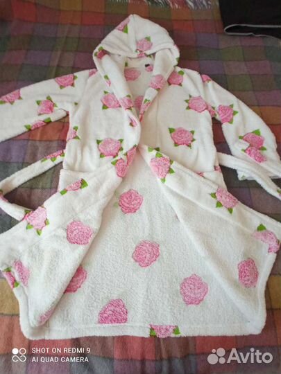 Халат махровый женский,р, 52,новый