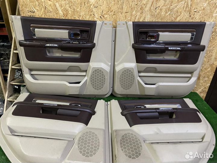 Dodge RAM laramie longhorn обшивки дверей комплект